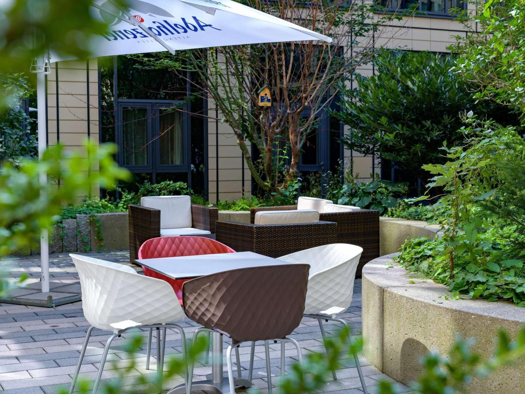 Ibis Muenchen Parkstadt Schwabing Exterior foto