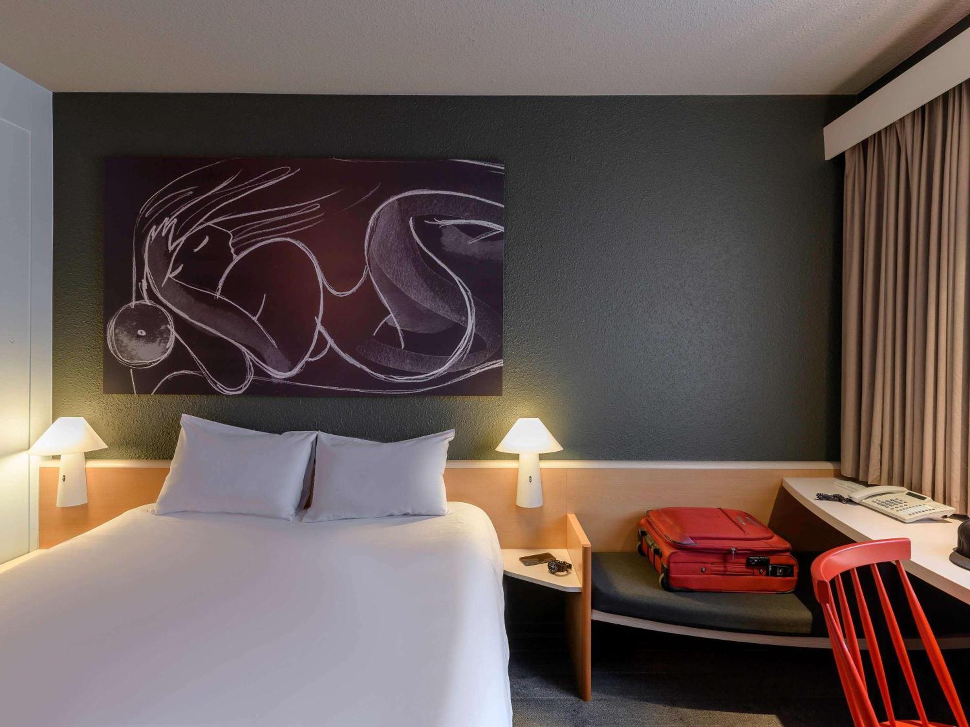 Ibis Muenchen Parkstadt Schwabing Exterior foto