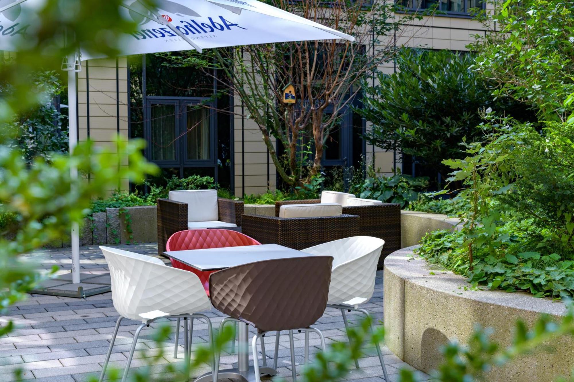 Ibis Muenchen Parkstadt Schwabing Exterior foto